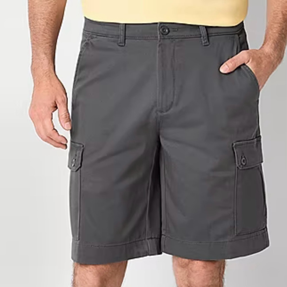 St. John's Bay Men's Cargo Shorts in Executive Grey, Size 44, New with Tags
